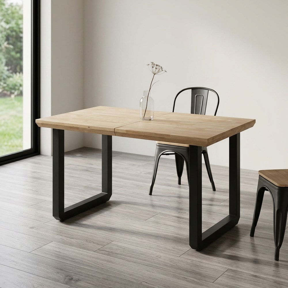 Mesa comedor extensible de roble y metal negro