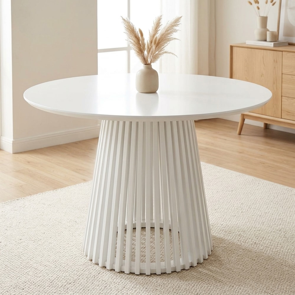 Mesa de comedor redonda lacada en blanco