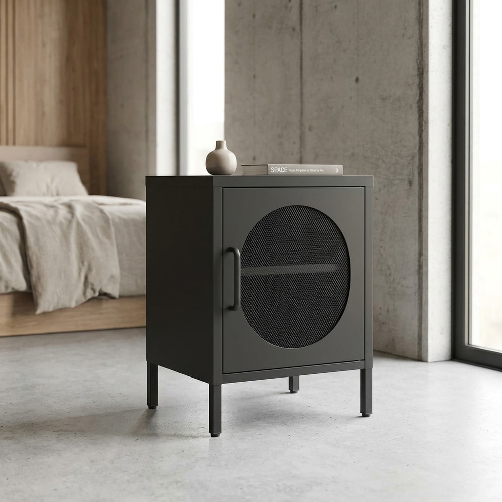 Mesita de noche negra con puerta de rejilla