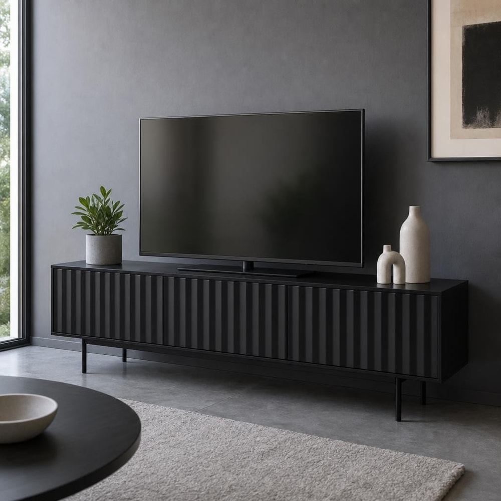 Mueble TV negro con 3 puertas acanaladas