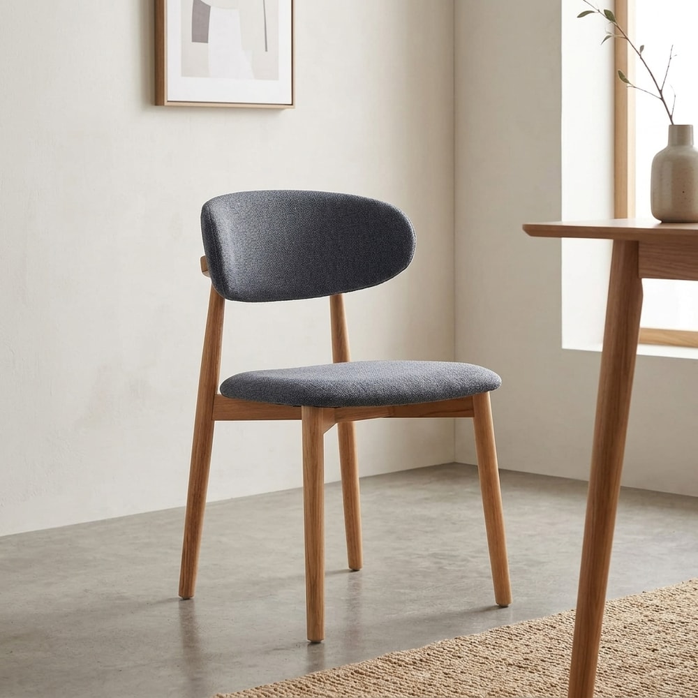 Silla de comedor tapizada gris y madera natural