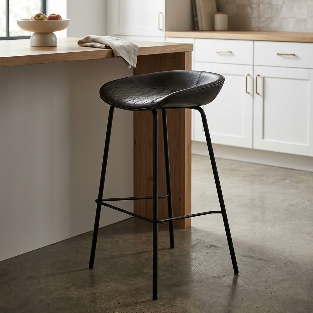 Taburete alto de diseño moderno en similpiel negra