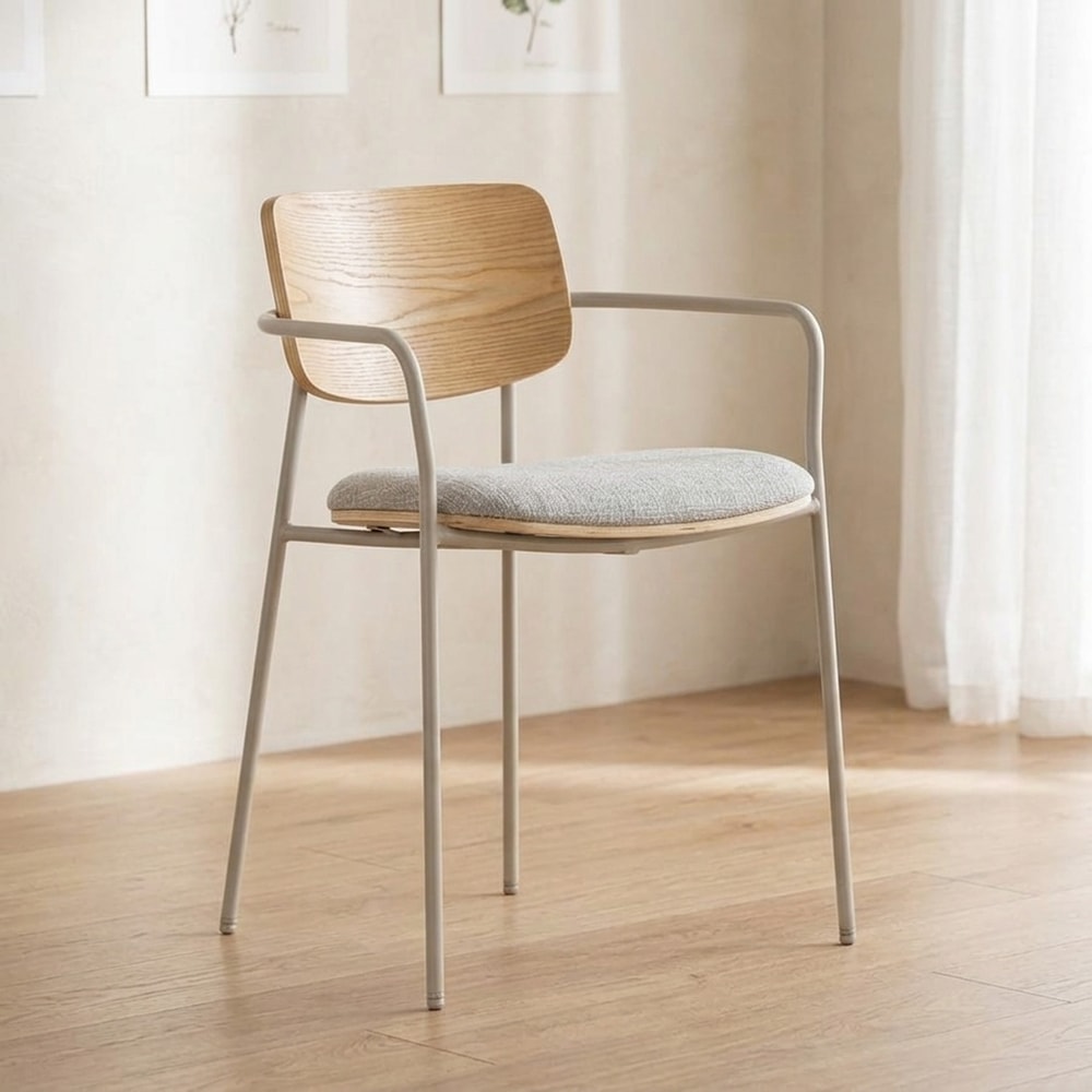 Silla de comedor tapizada beige y madera roble