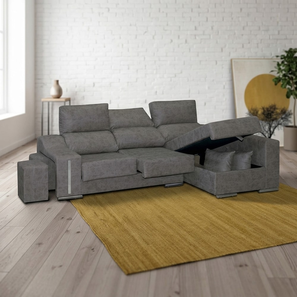 Sofá chaise longue gris con arcón y taburetes