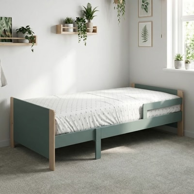 Cama Infantil Evolutiva Verde y Madera