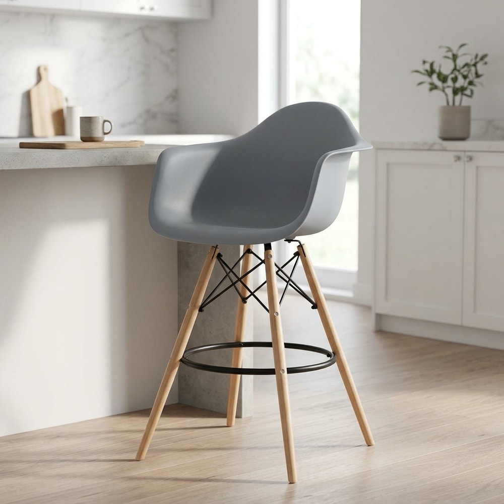 Taburete con reposabrazos gris y madera