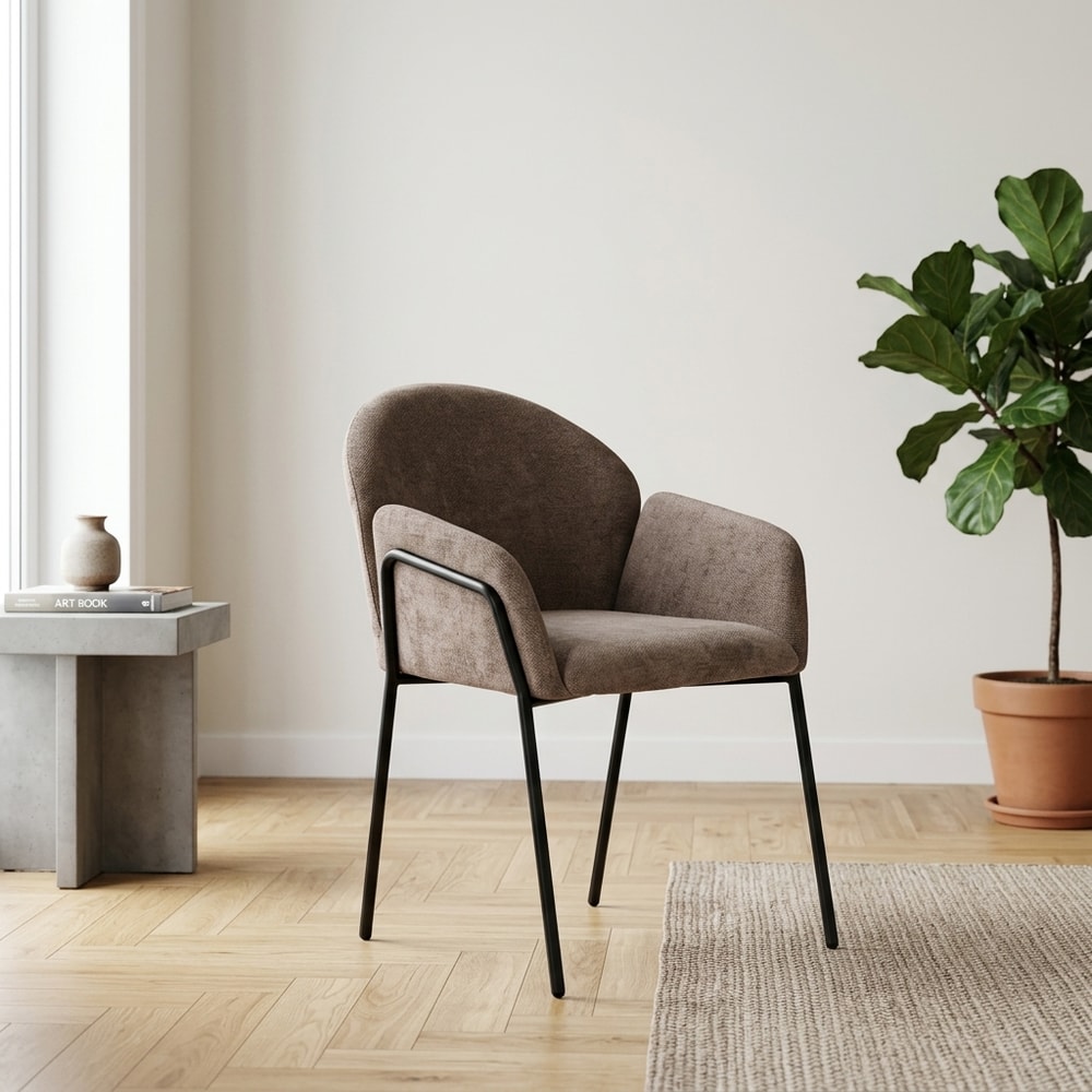 Silla de comedor tapizada marrón con brazos