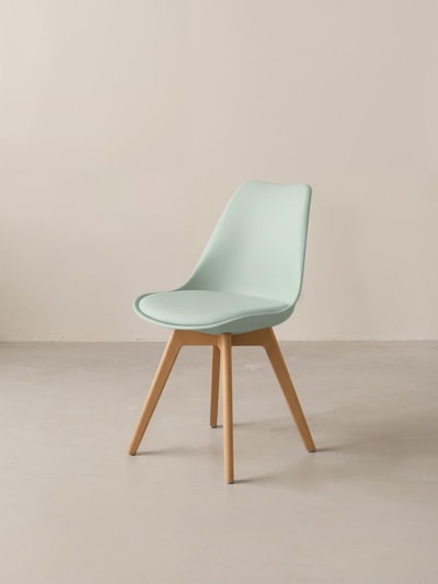 Silla de comedor Scandinavian verde