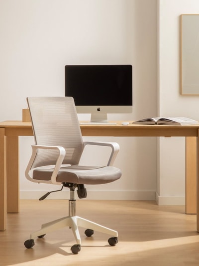 Silla de oficina Bennet blanco y beige