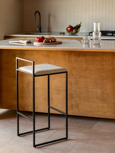 Taburete Stan negro y beige