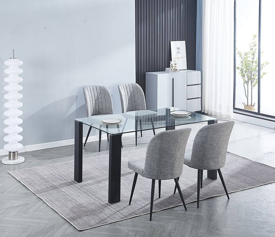 Conjunto mesa de cristal y 4 sillas tapizadas